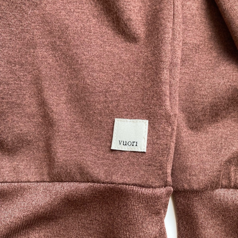 Vuori Daydream Brown Crew Neck Long Sleeve Tee in Mulberry Heather, Sz XS - Picture 7 of 14
